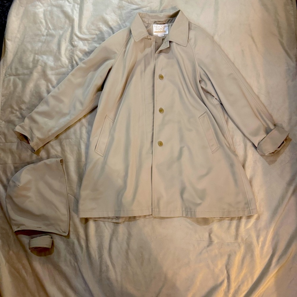 Cream Trench Coat from New York Harbor w/detachable hood and belt - size XL
